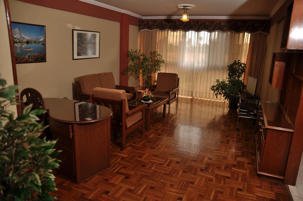 Apart Hotel Violettas Cochabamba Exterior foto